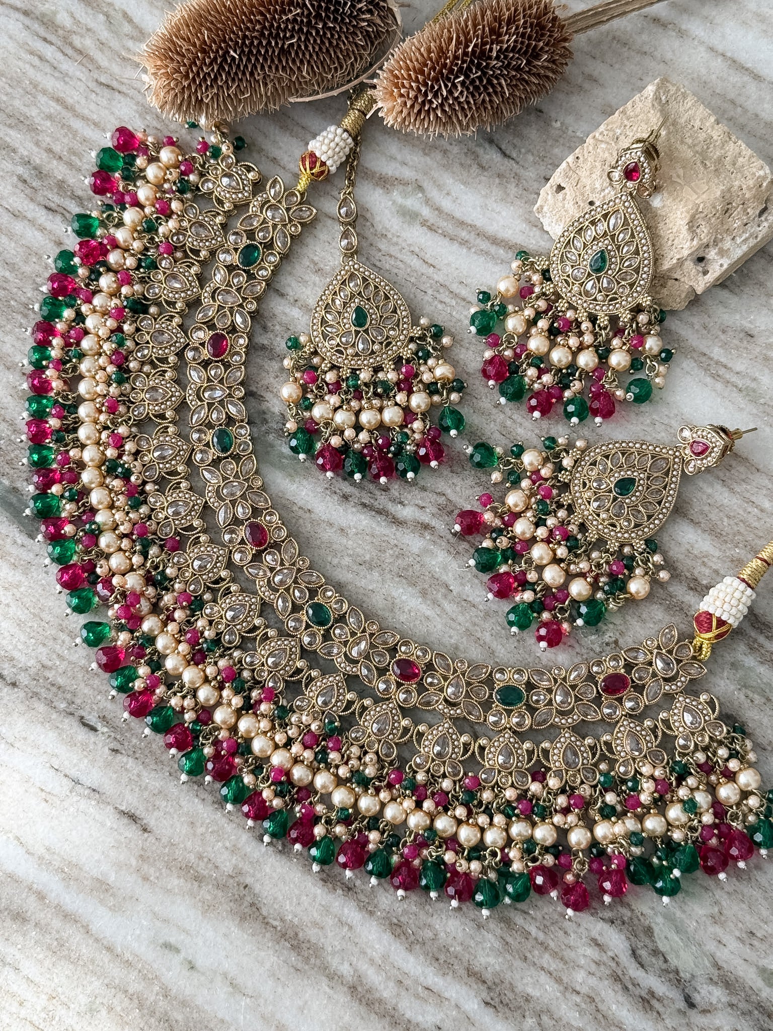 AMRITA Necklace Set