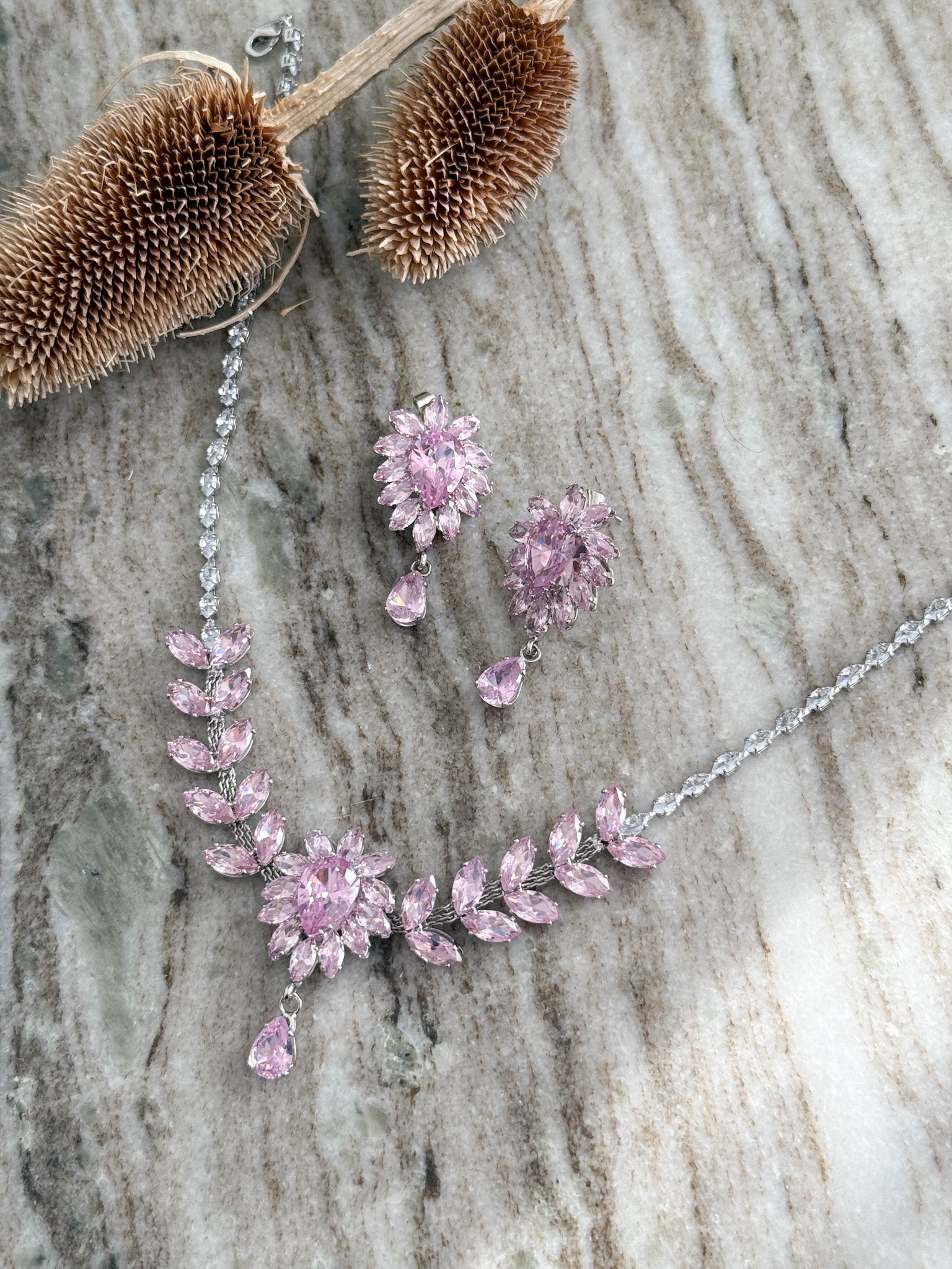 ARYA Necklace Set