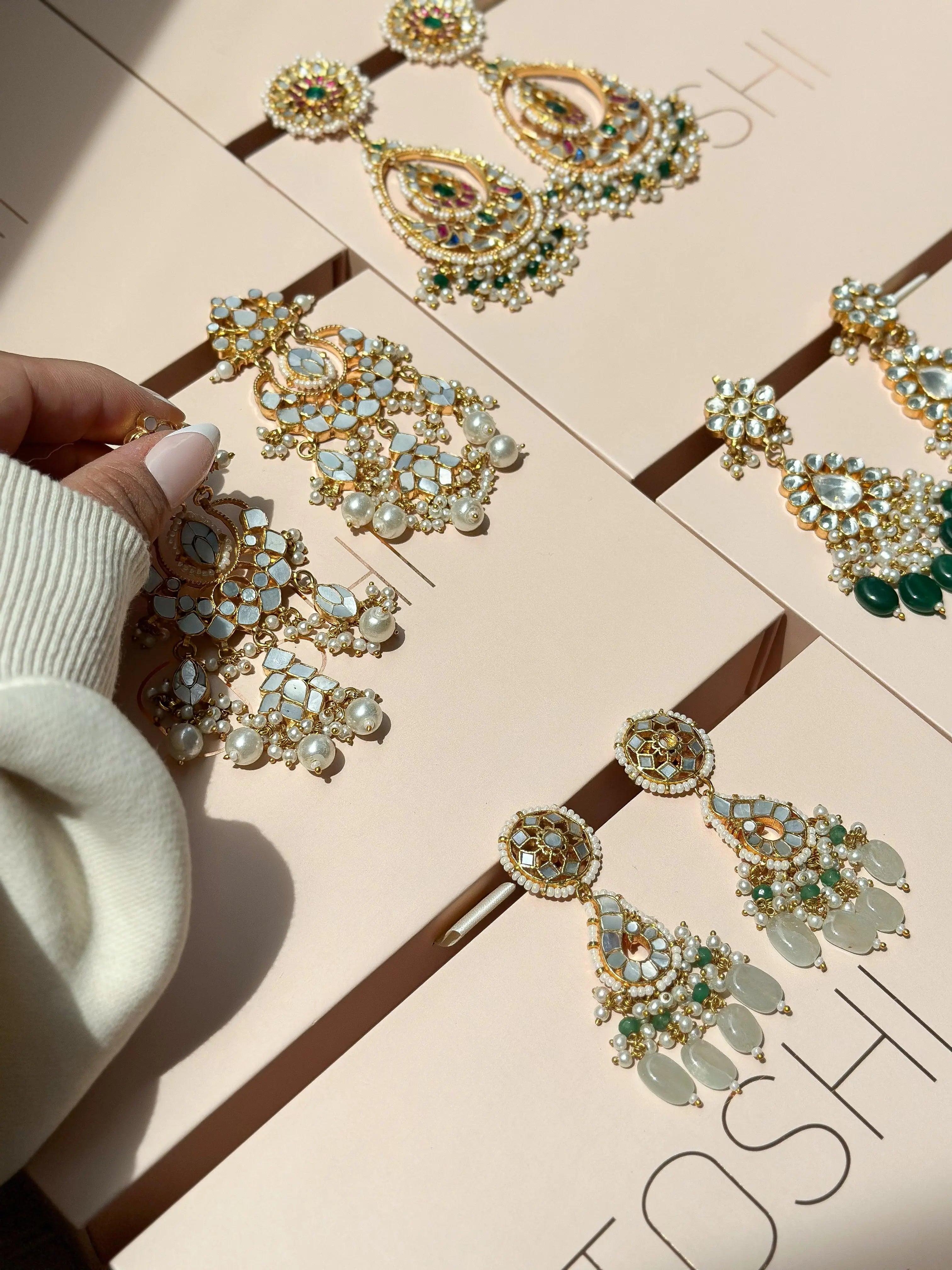 Embrace the Elegance: Indian Jewelry Trends for 2024's Cultural Celebration