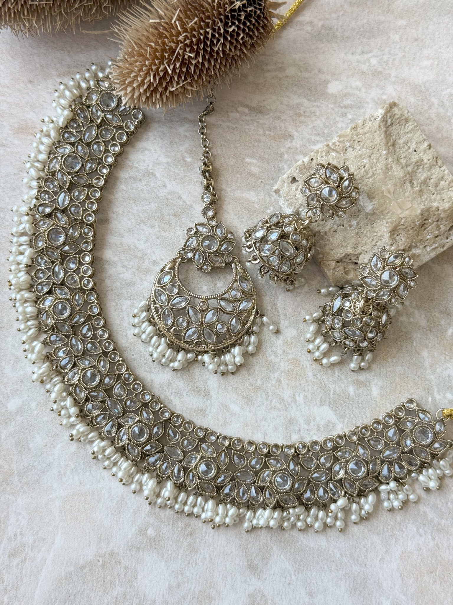 KAREENA Necklace Set