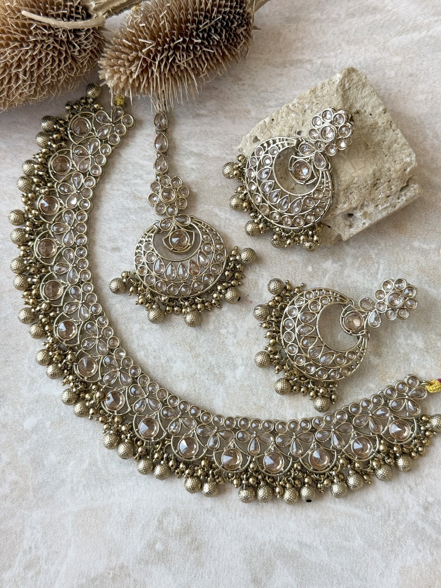 DEEPTI Necklace Set