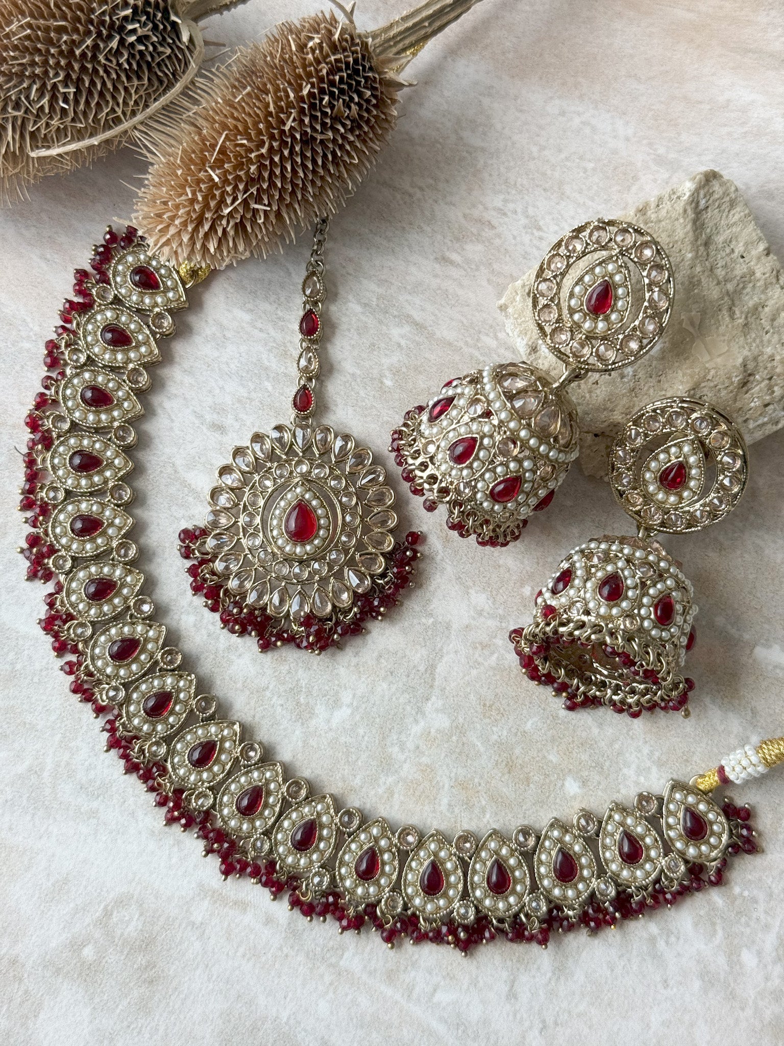 AMRITA Necklace Set