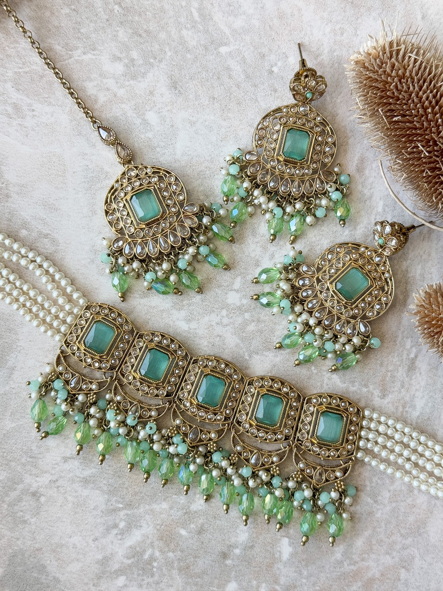 SAIRA Necklace Set