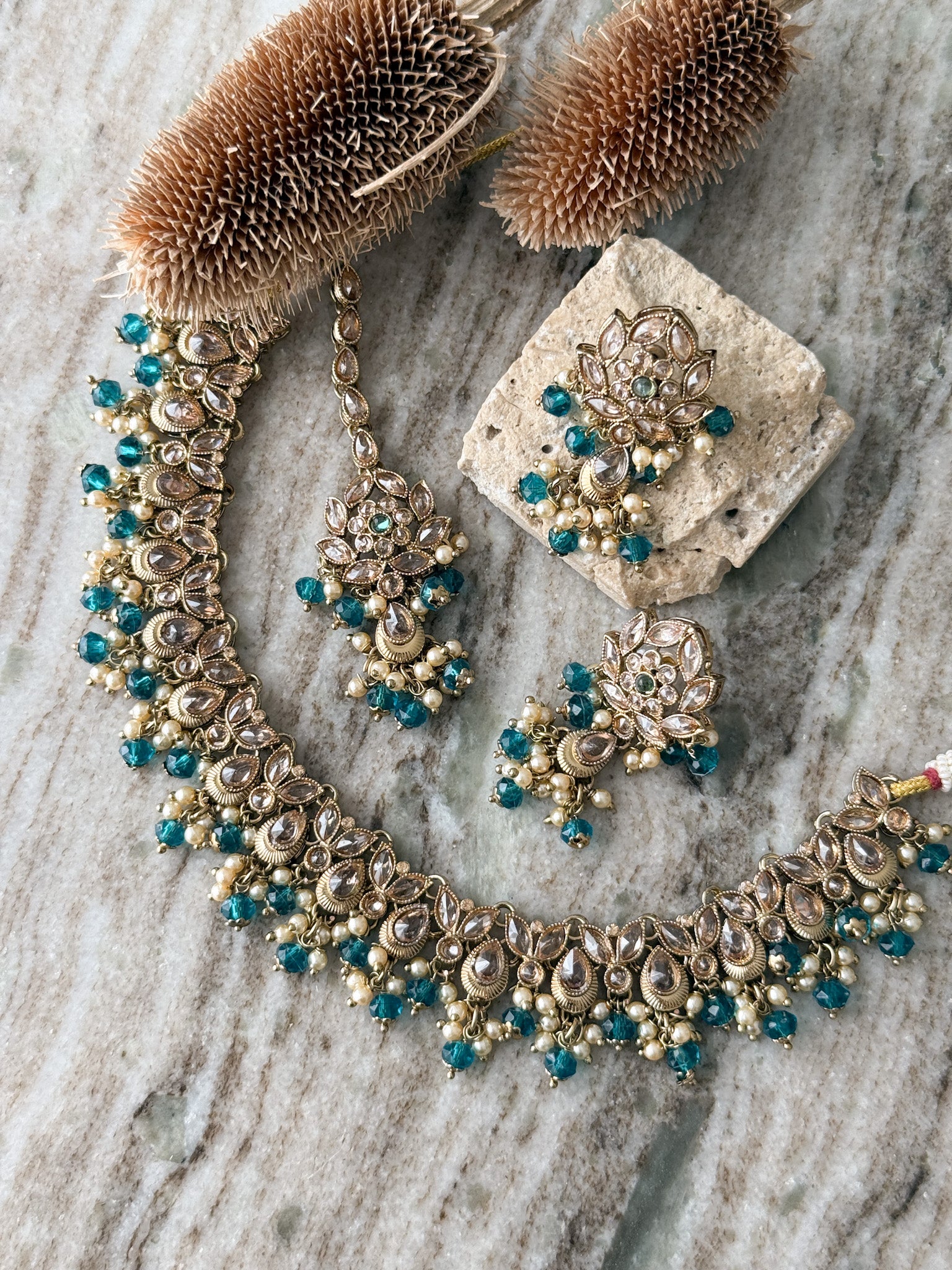 DIVYA Necklace Set