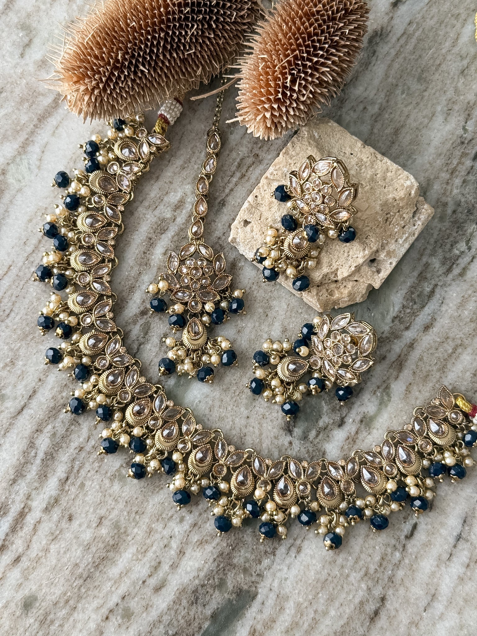 DIVYA Necklace Set
