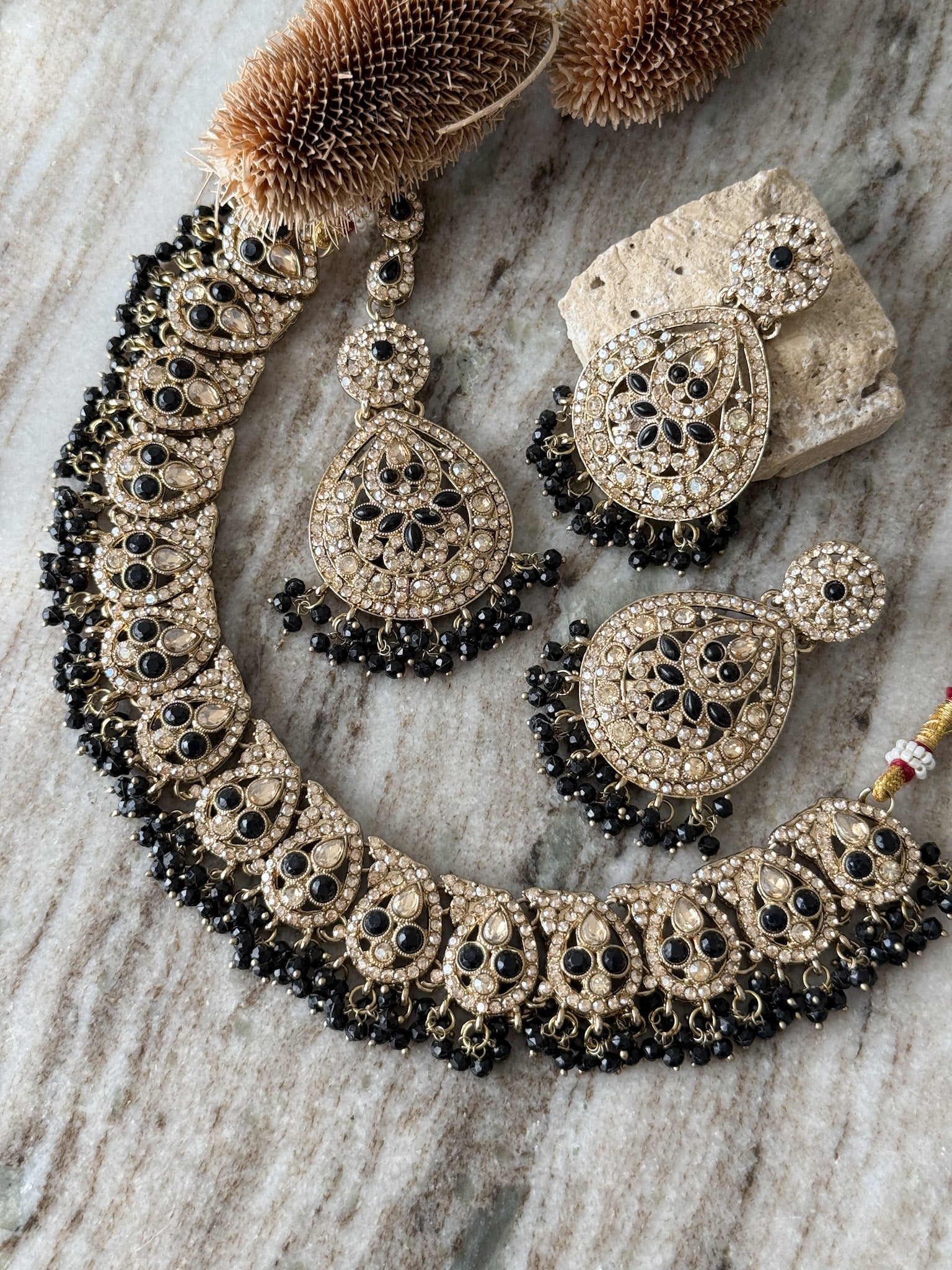 HEMANI Necklace Set
