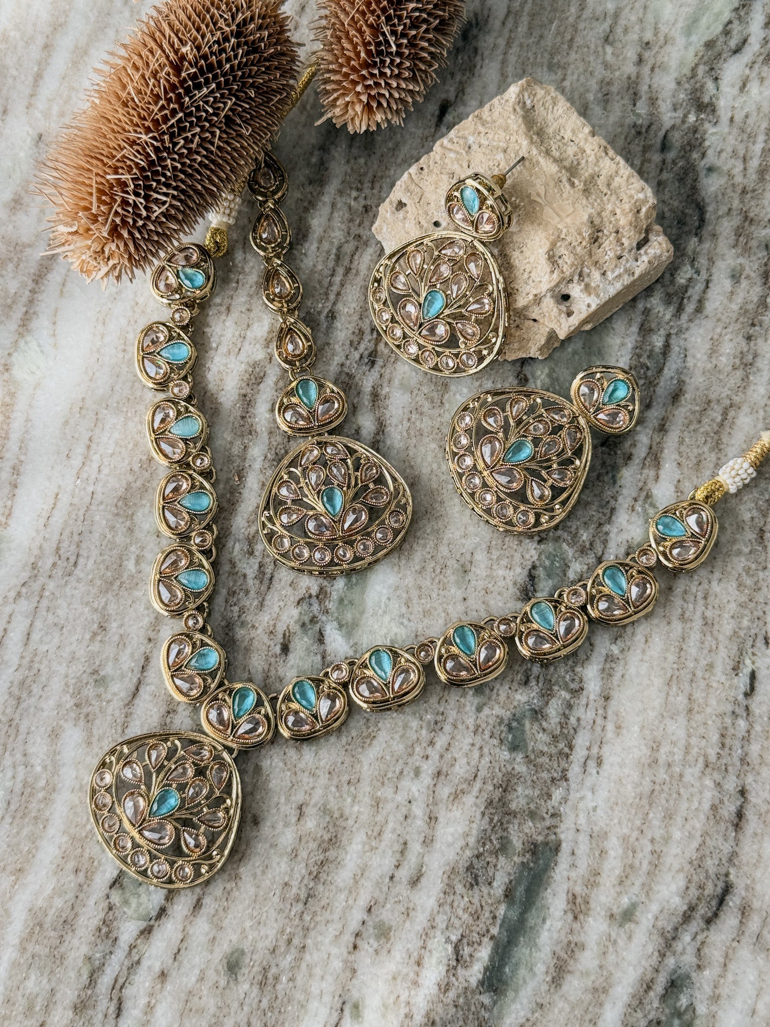 IRIS Necklace Set