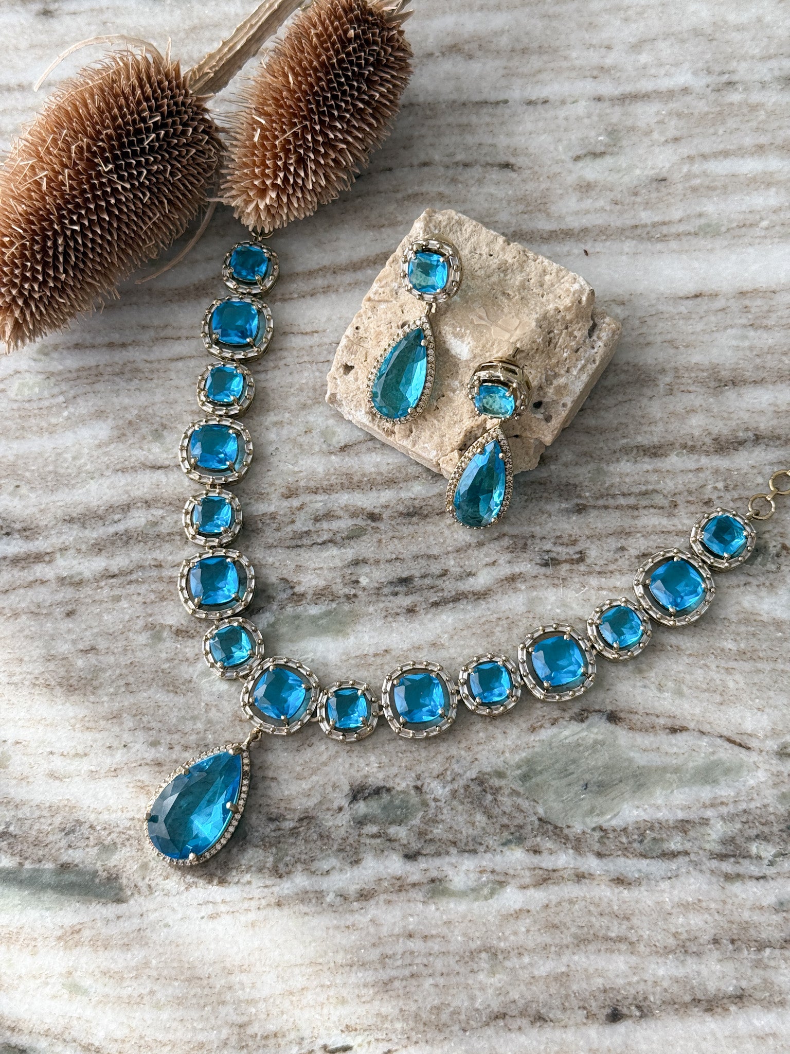 BELLE Necklace Set