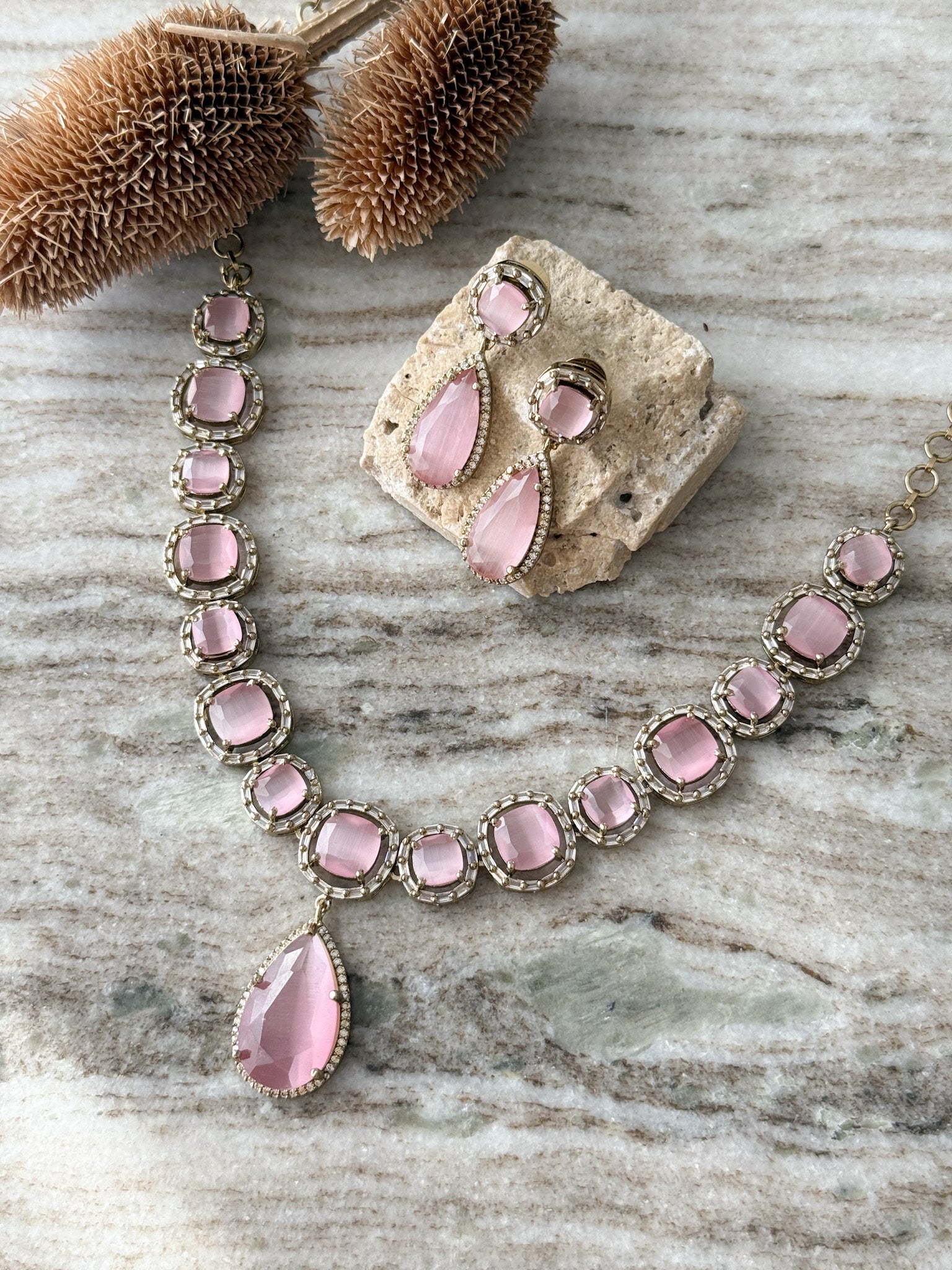 BELLE Necklace Set