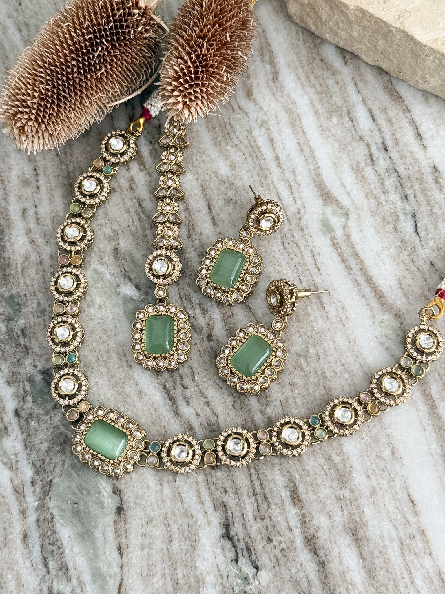 LEELA Necklace Set