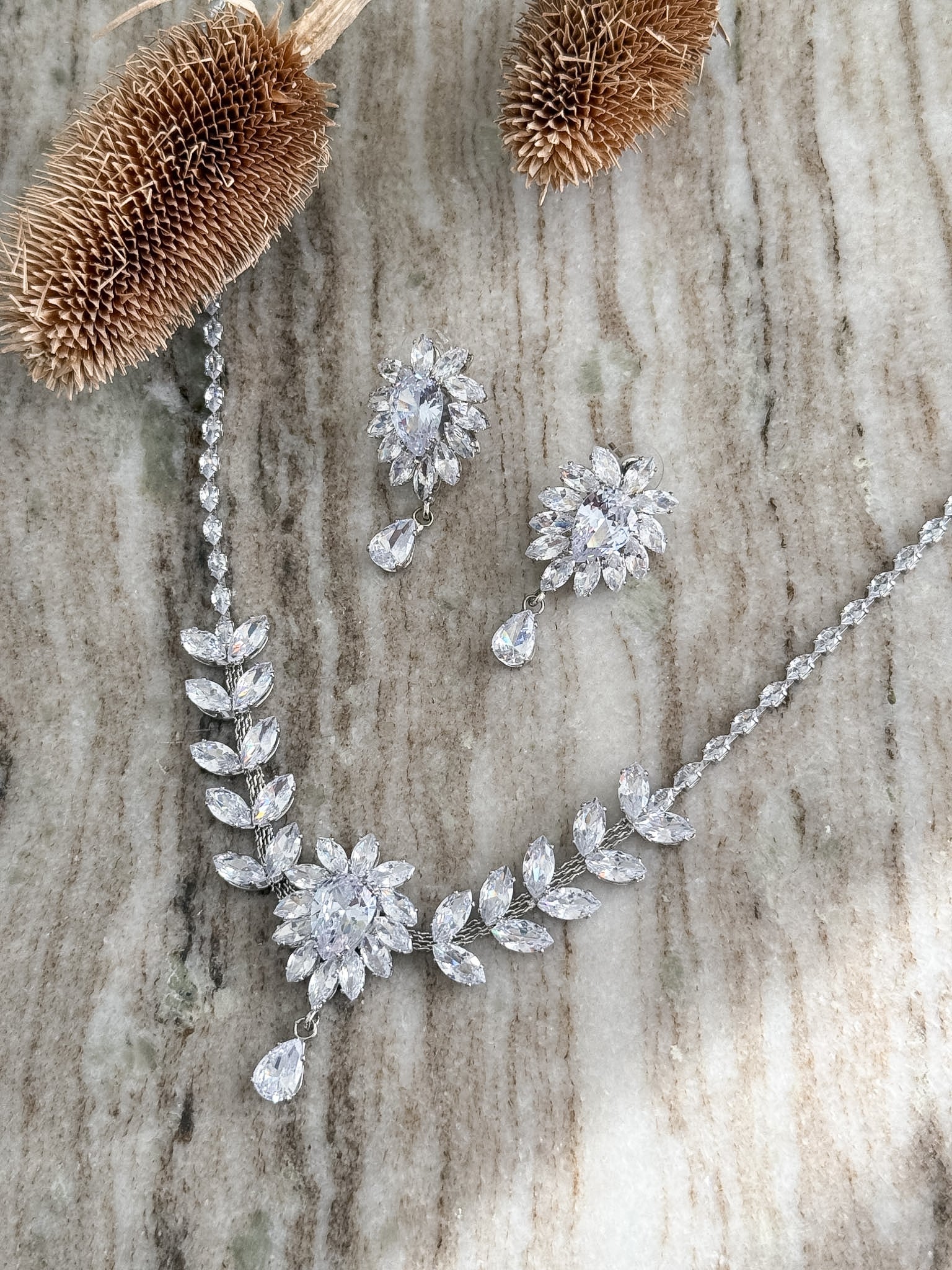 ARYA Necklace Set