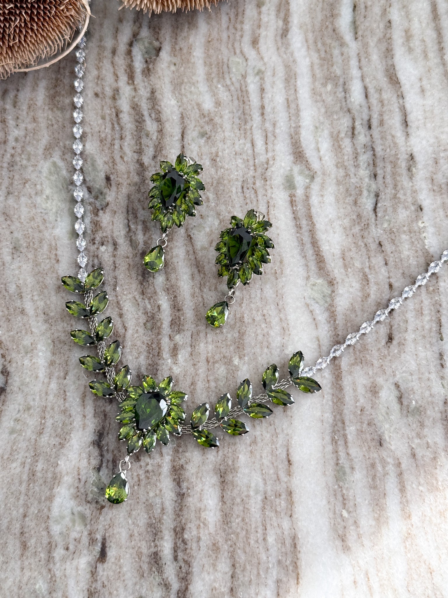 ARYA Necklace Set
