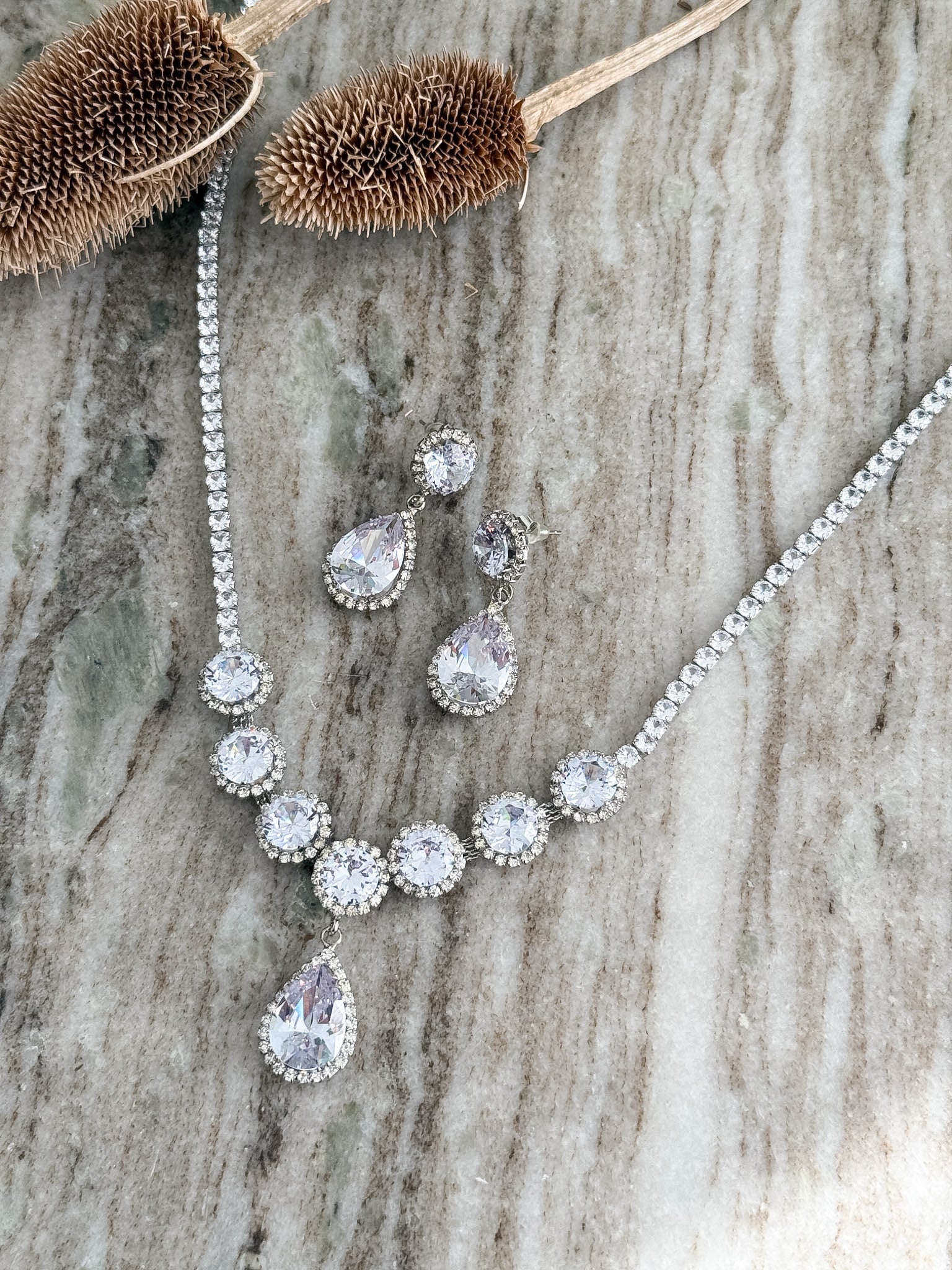 AMALIA Necklace Set