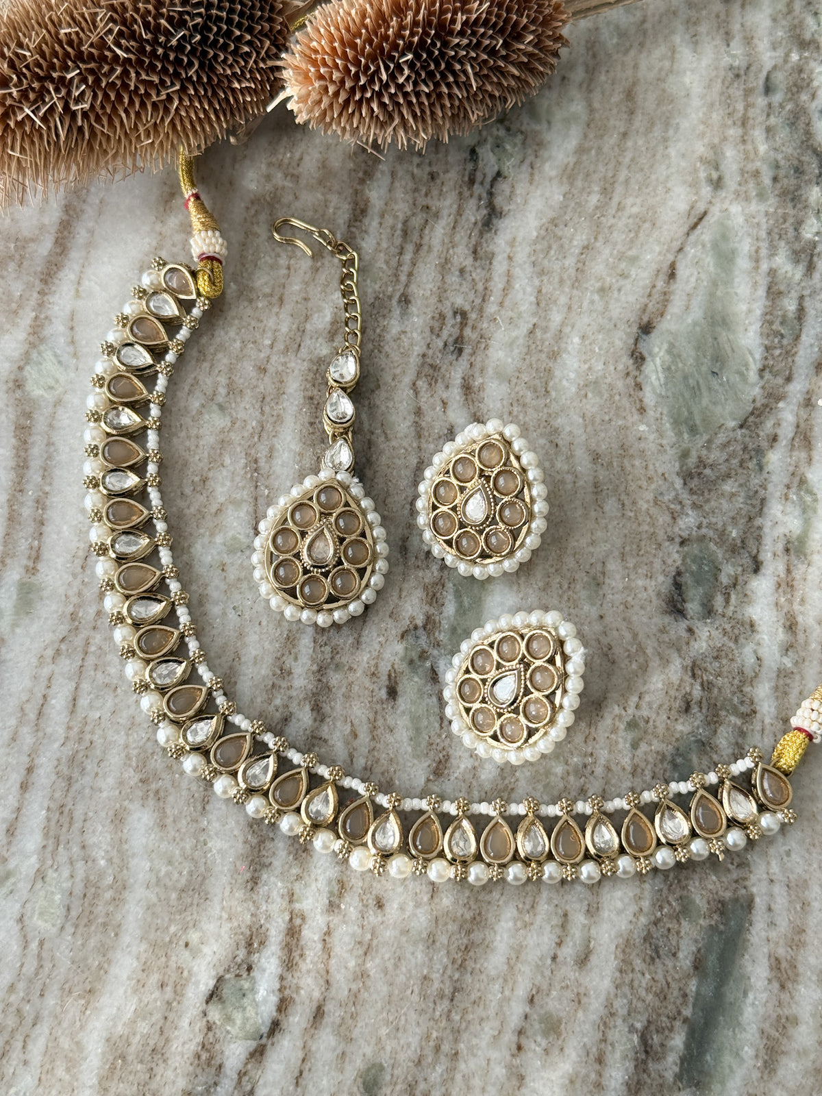 SARA Necklace Set