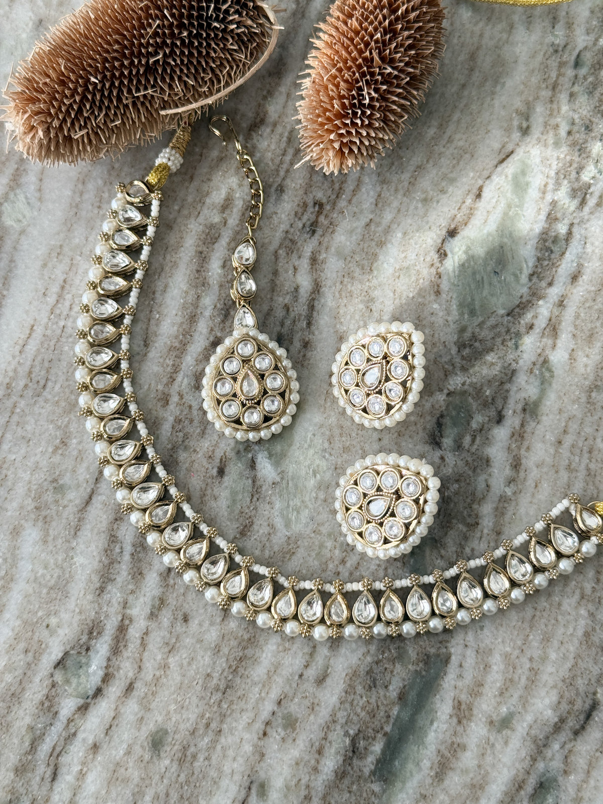 SARA Necklace Set