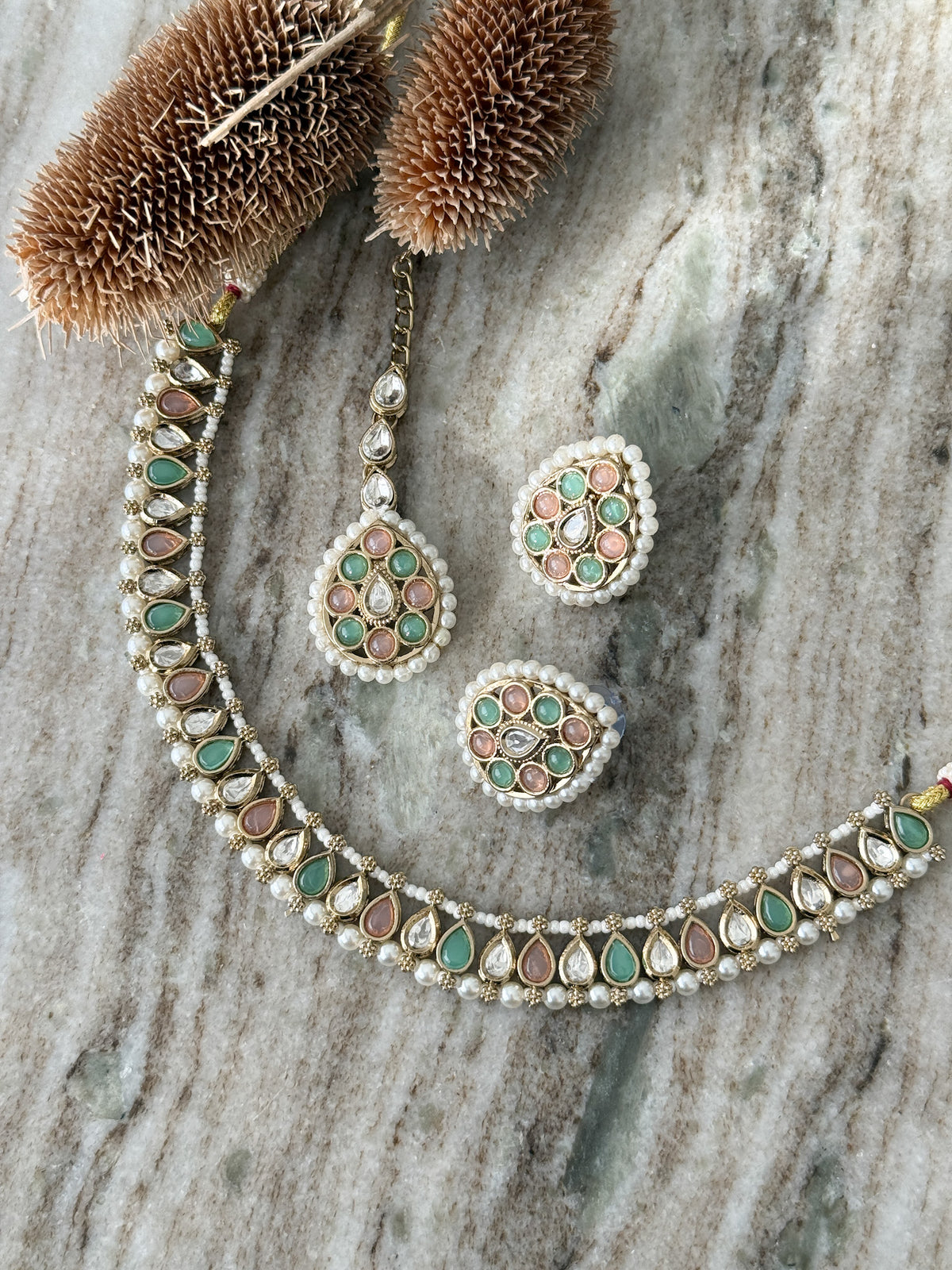 SARA Necklace Set