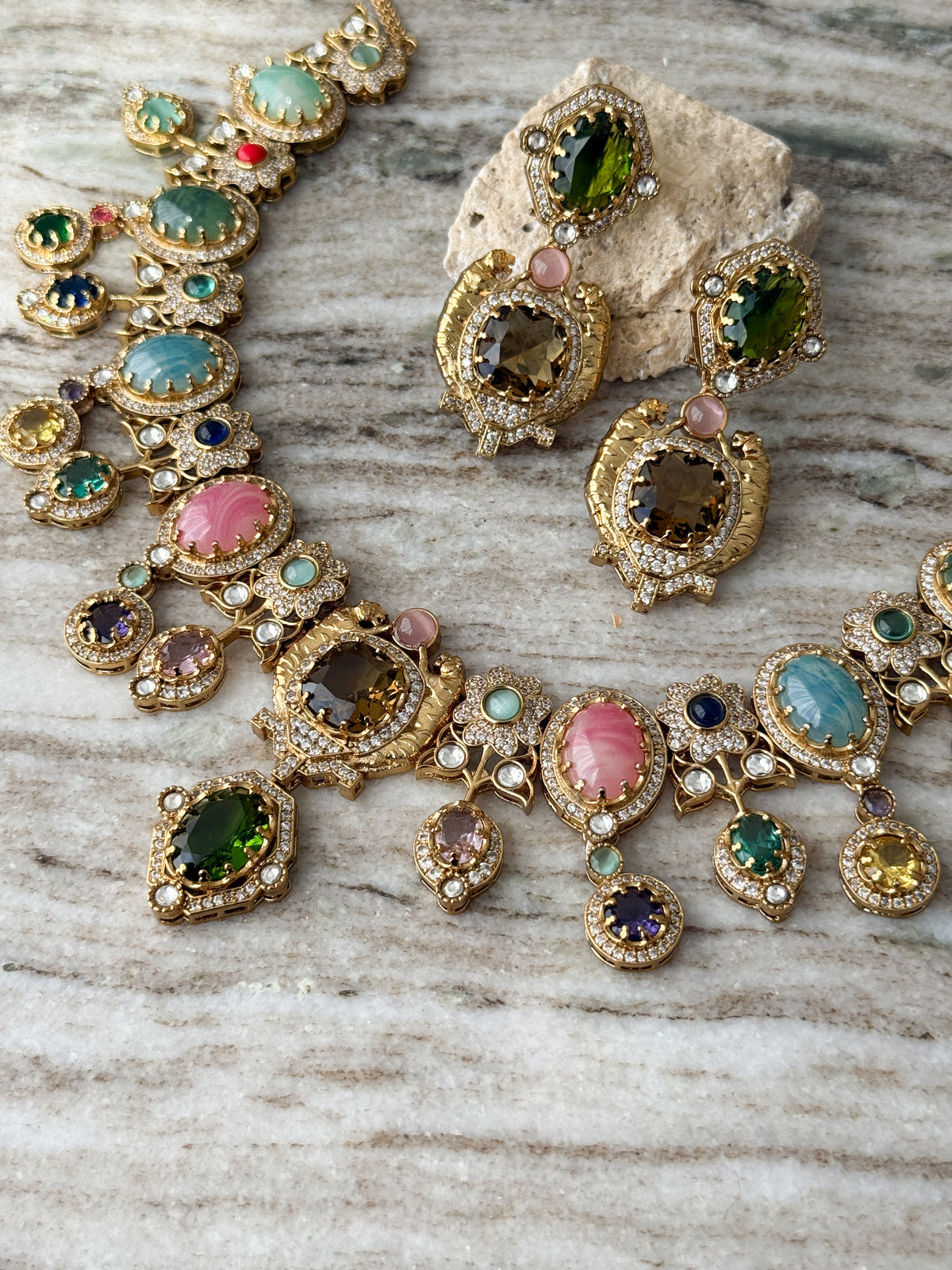 CAMILA Necklace Set